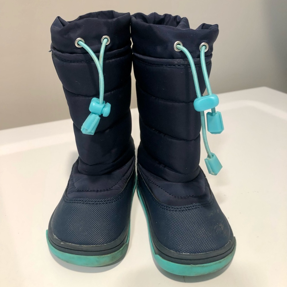 Ten Little Navy Blue Winter Boots with Teal Accents size 6